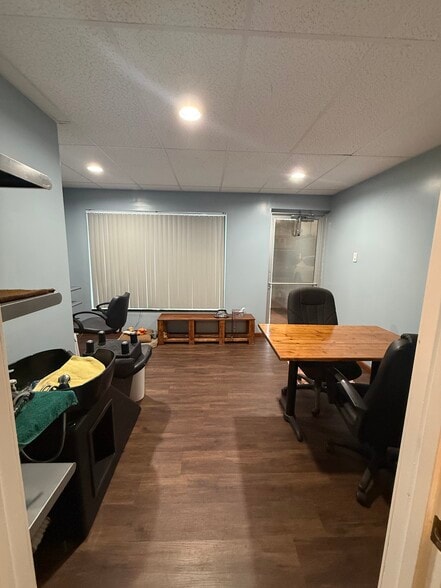 More Photos Of 838 Niagara Falls Blvd, Buffalo Convenience Store For Sale