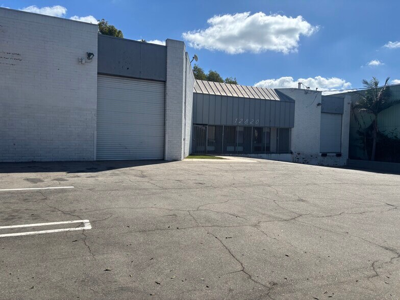 More Photos Of 12820 S Western Ave, Gardena Warehouse For Lease