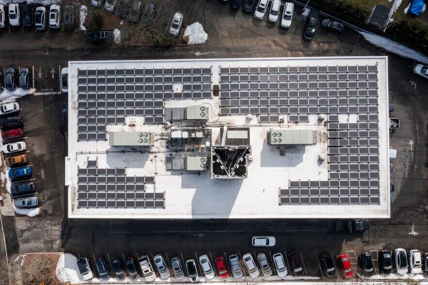 More Photos Of 100 Manetto Hill Rd, Plainview Medical For Sale