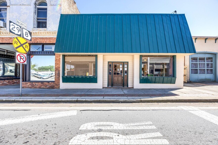 More Photos Of 24 Hartwell St, Royston Office For Sale