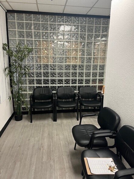 More Photos Of 5280 S Eastern Ave, Las Vegas Office For Lease
