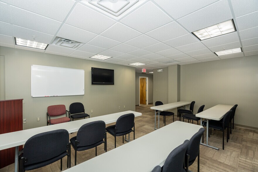 More Photos Of 120 West Ave, Saratoga Springs Office For Sale