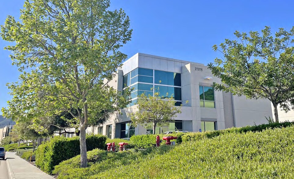 More Photos Of 27375-27381 Via Industria, Temecula Warehouse For Lease