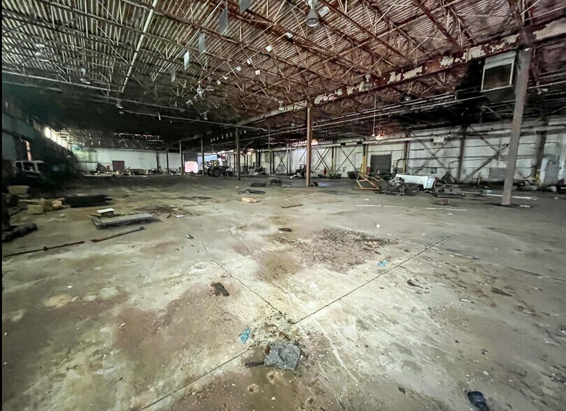 More Photos Of 296 Robert E Cox Rd, Corbin Manufacturing For Sale