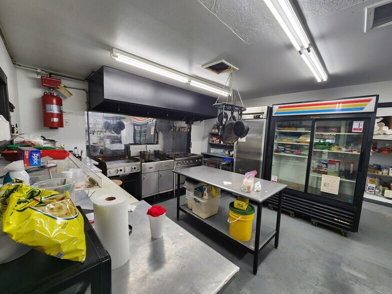 More Photos Of 2302 Low Country Hwy, Ehrhardt Specialty For Sale