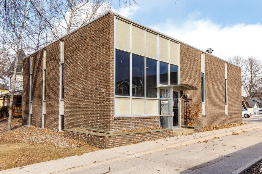 Primary Photo Of 618 Douglas Ave, Ames Office For Lease