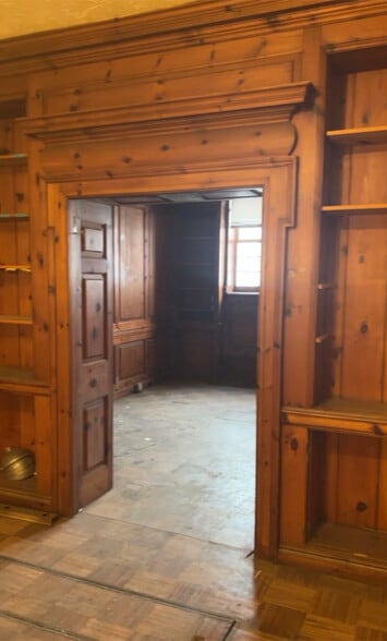 More Photos Of 1326 Walnut St, Philadelphia Storefront Retail Office For Sale