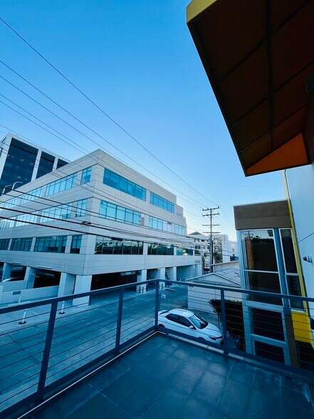 More Photos Of 1347 19th St, Santa Monica Loft Creative Space For Lease