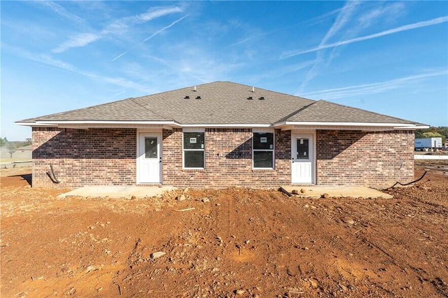 More Photos Of 1015 Lavender Rd, Fort Smith Apartments For Sale