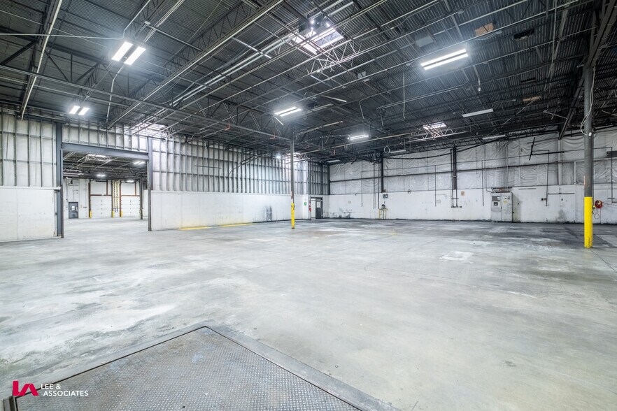 More Photos Of 5383 Truman Dr, Decatur Warehouse For Lease