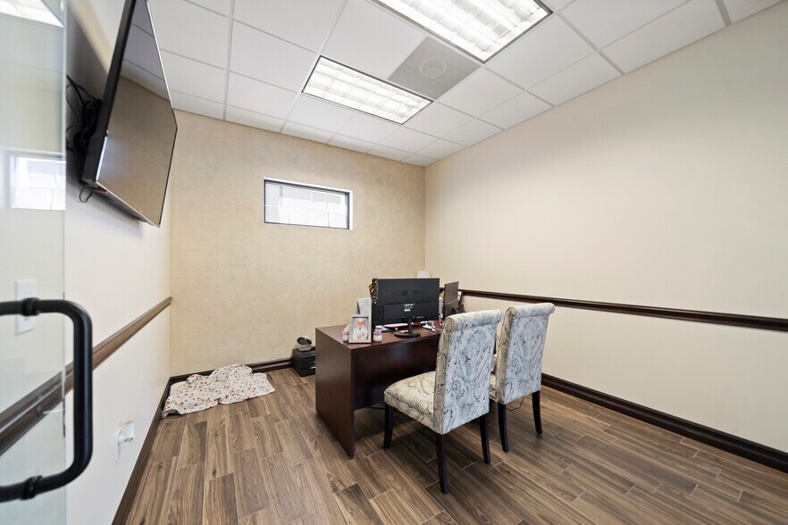 More Photos Of 10655 FM 1097 Rd W, Willis Medical For Sale