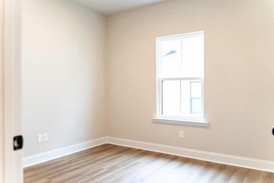 More Photos Of 208 Straight Dr, Anderson Medical For Lease