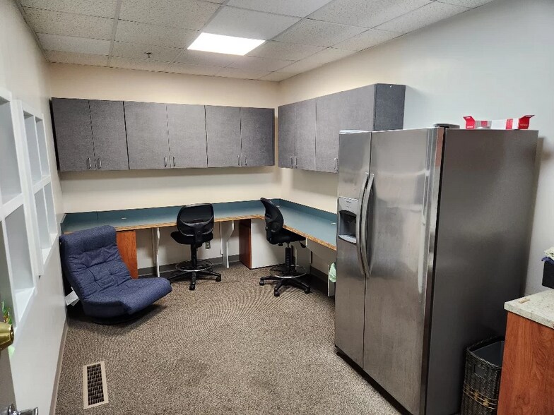 More Photos Of 411 Billingsley Rd, Charlotte Medical For Sale