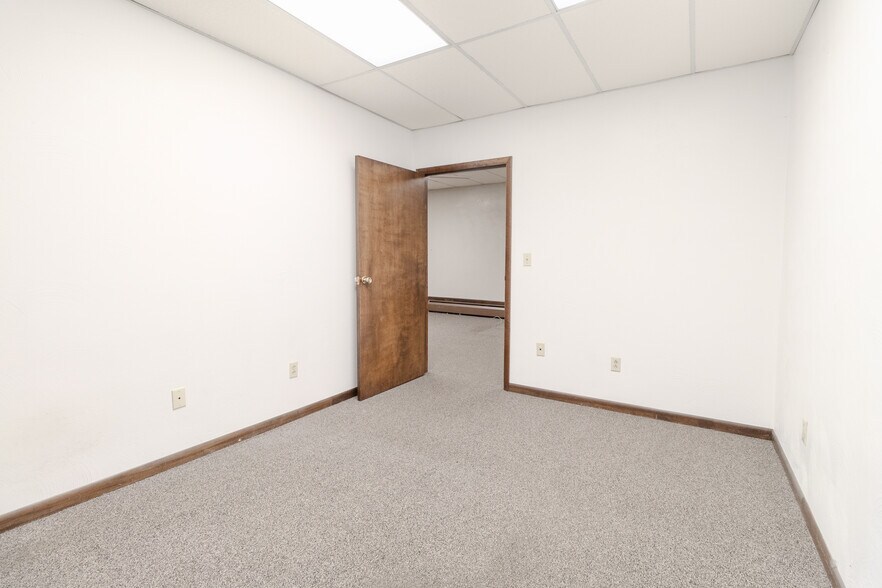 More Photos Of 1006 Harrison City Export Rd, Harrison City Office For Lease