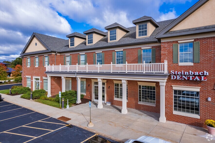 More Photos Of 18200 W Capitol Dr, Brookfield Medical For Sale