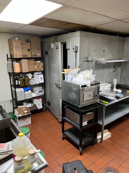 More Photos Of 17650 Highway 65 NE, Andover Fast Food For Sale