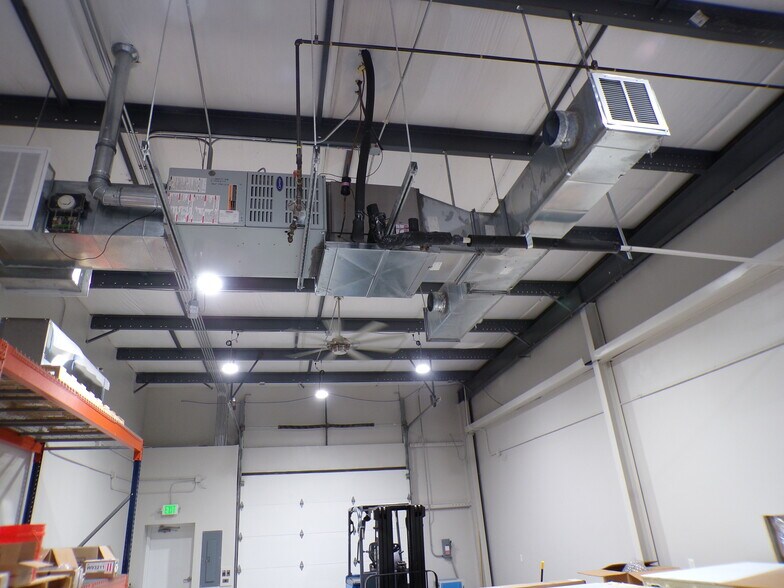 More Photos Of 10404 Chapel Hill Rd, Morrisville Light Distribution For Lease