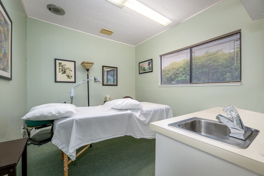 More Photos Of 150 Catherine Ln, Grass Valley Medical For Sale