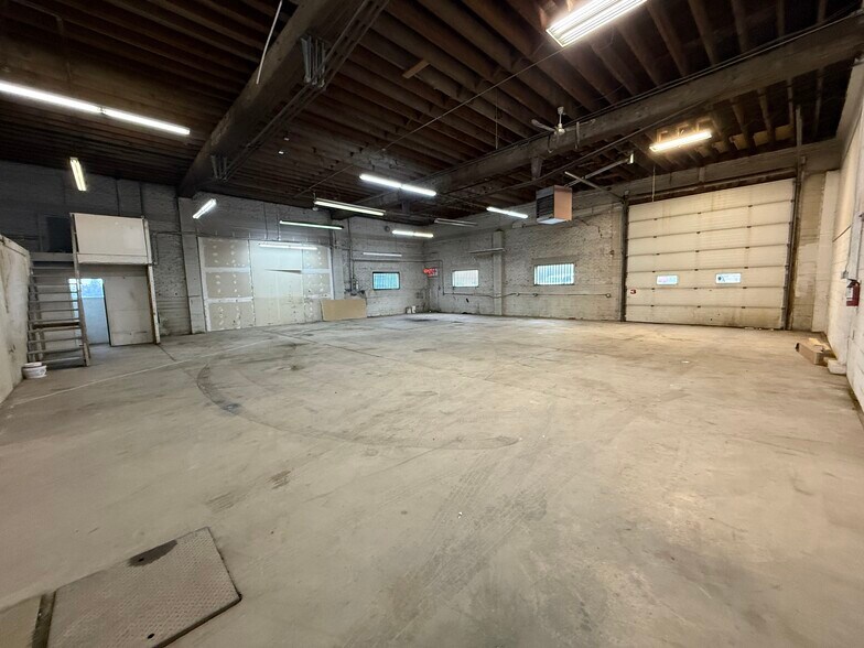 More Photos Of 2213 2 Av N, Lethbridge Service For Lease