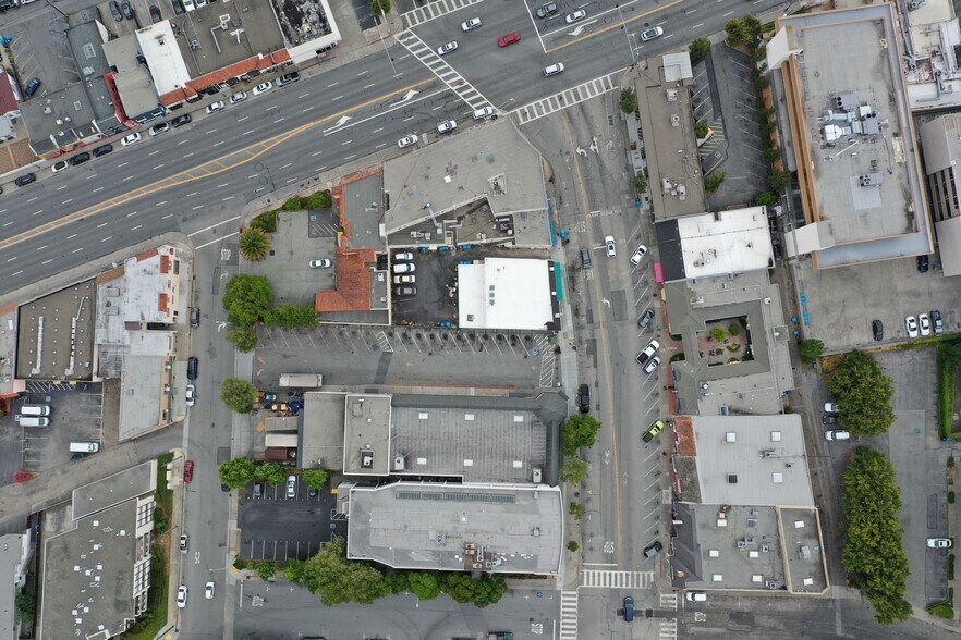 More Photos Of 16 W 25th Ave, San Mateo Convenience Store For Sale