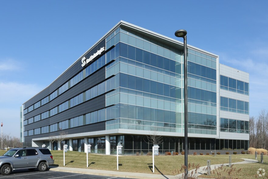More Photos Of 700 N Hurstbourne Pky, Louisville Office For Lease