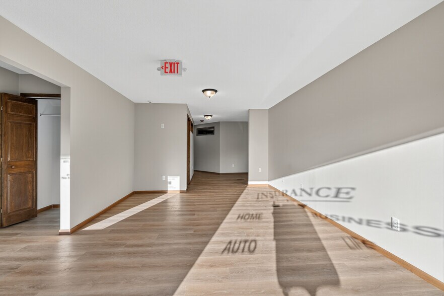 More Photos Of 407 Vermillion St, Hastings Office For Sale