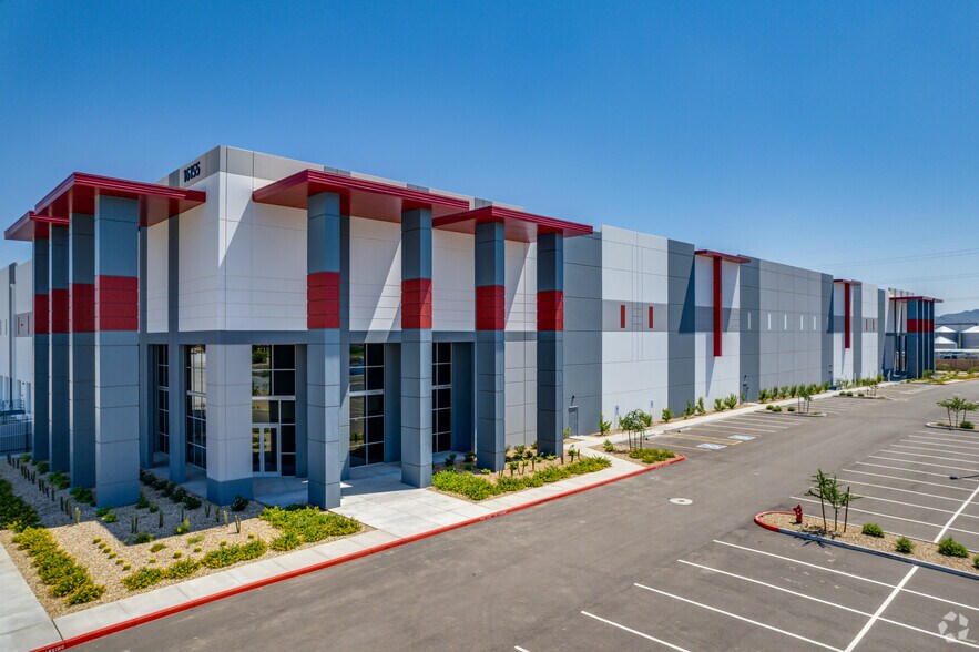 More Photos Of 16155 W Elwood St, Goodyear Distribution For Lease