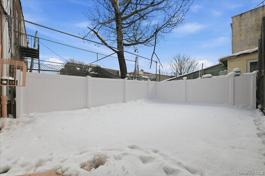 More Photos Of 126-10 Jamaica Ave, Richmond Hill Storefront Retail Residential For Sale