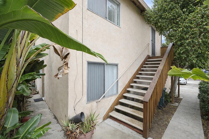 More Photos Of 16813 Halldale Ave, Gardena Multifamily For Sale