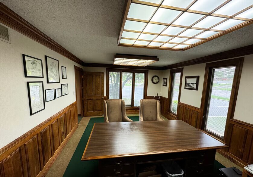 More Photos Of 321 Wedgewood Sq, Columbia Serviced Offices For Lease
