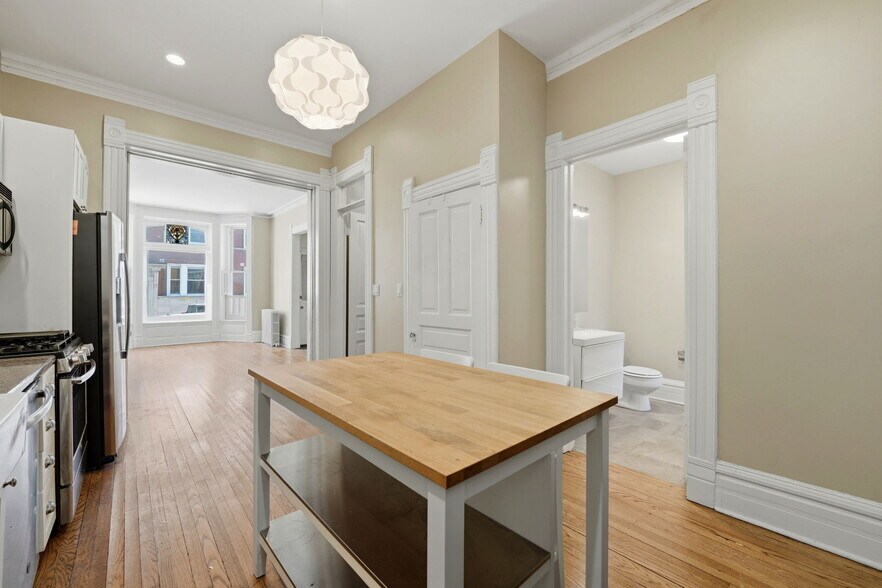 More Photos Of 2424-2428 N Geneva Ter, Chicago Apartments For Sale