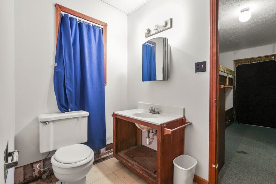 More Photos Of 5734 Durbin Rd, Bellville Specialty For Sale