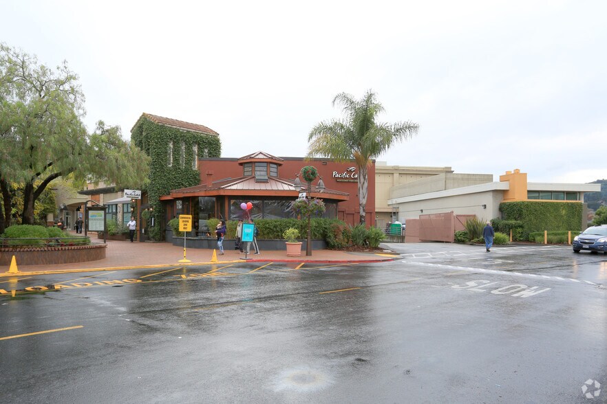 More Photos Of 770 Tamalpais Dr, Corte Madera Unknown For Lease