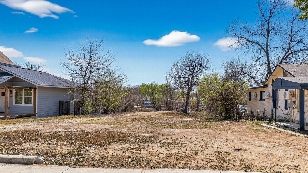 More Photos Of 920 Martin Luther King Dr, San Antonio Land For Sale