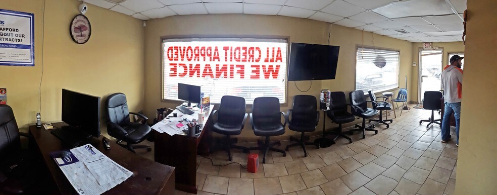 More Photos Of 621 Veterans Memorial Hwy, Mableton Auto Repair For Sale