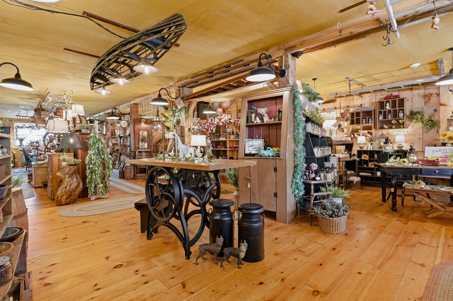 More Photos Of 953 Victory Hwy, Burrillville Bar For Sale