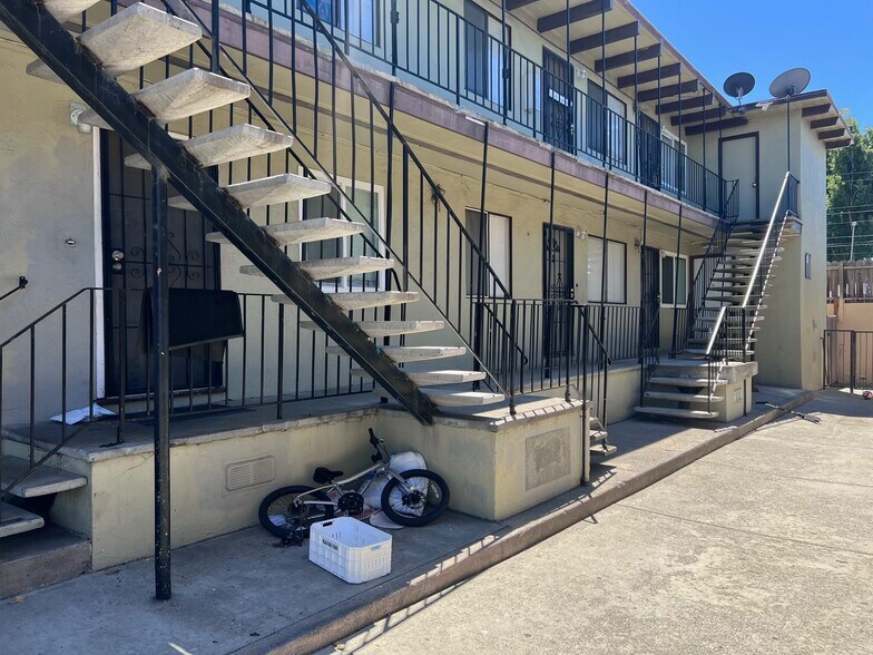 More Photos Of 5480 Shasta Ave, San Pablo Apartments For Sale