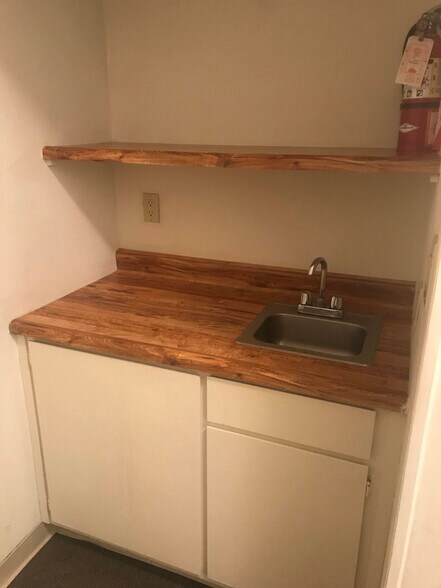 More Photos Of 2720 Wrondel Way, Reno Office For Lease