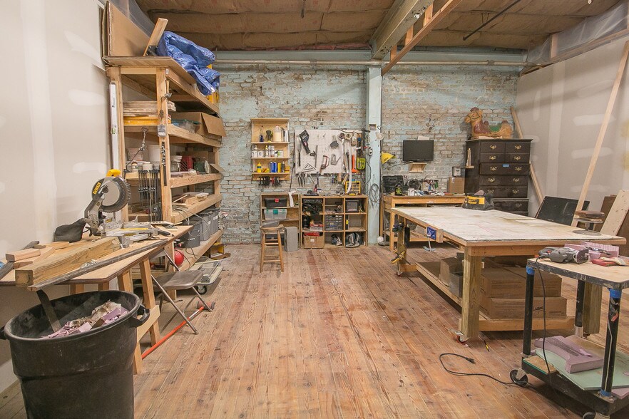 More Photos Of 3130 Belgrade St, Philadelphia Warehouse For Lease