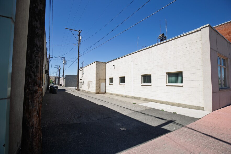 More Photos Of 601 7th St, Prosser General Retail For Sale