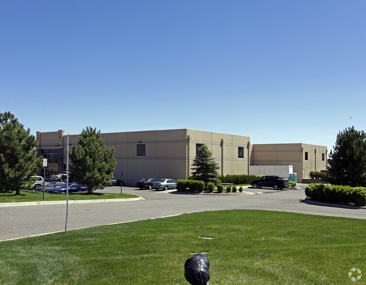 More Photos Of 7790 S Wheeling Ct, Englewood Warehouse For Lease