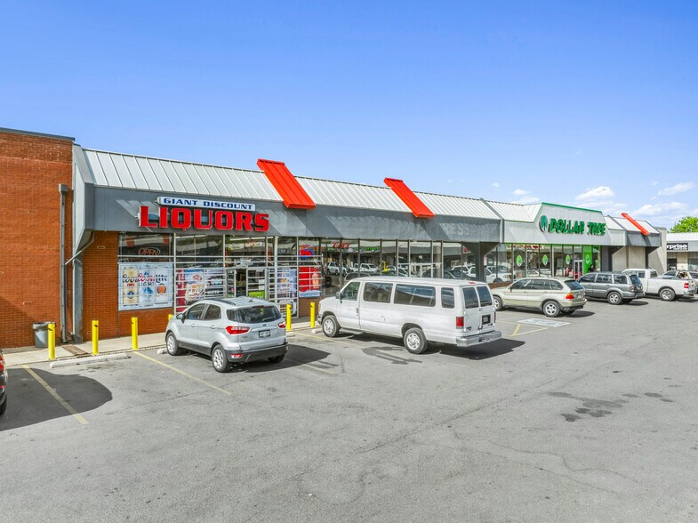 More Photos Of 1000-1090 S Wadsworth Blvd, Lakewood Unknown For Lease