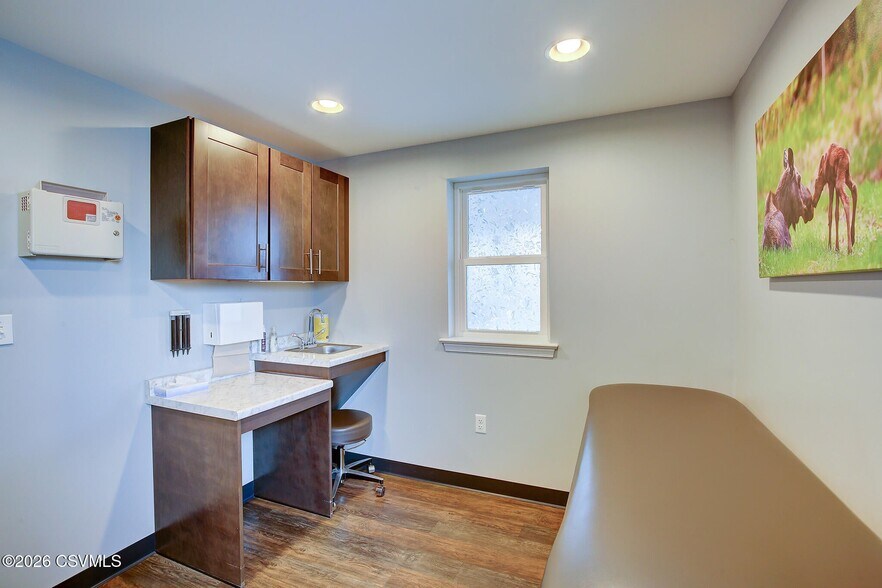 More Photos Of 121 Jpm Rd, Lewisburg Medical For Sale