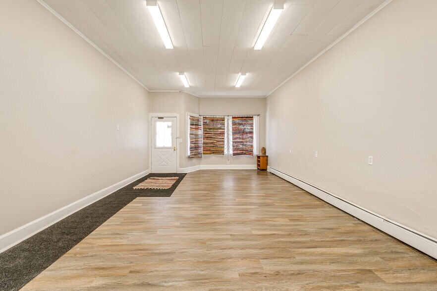 More Photos Of 609-611 N Dale St N, Saint Paul Storefront Retail Residential For Sale