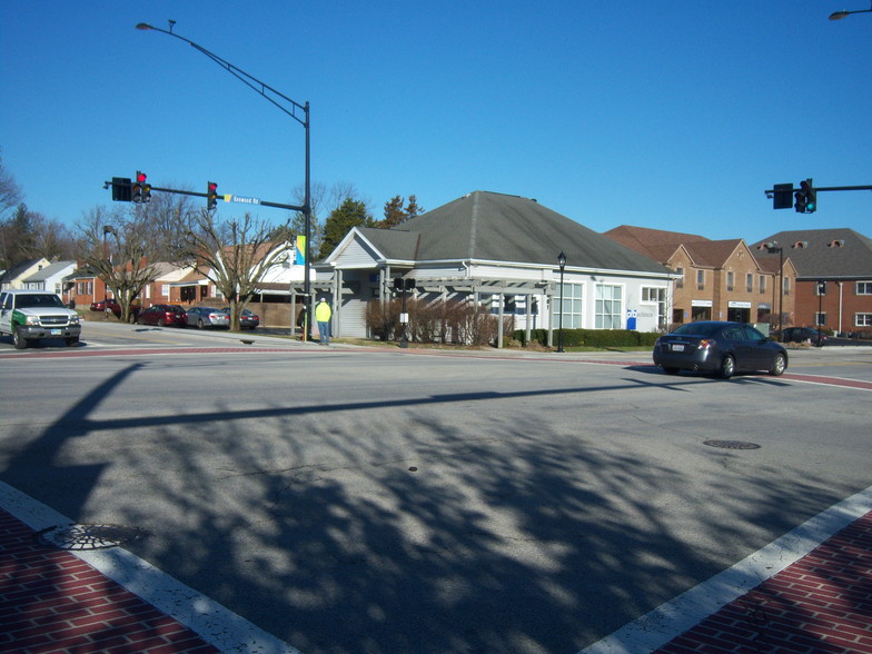 Primary Photo Of 9461 Kenwood Rd, Blue Ash Office For Lease