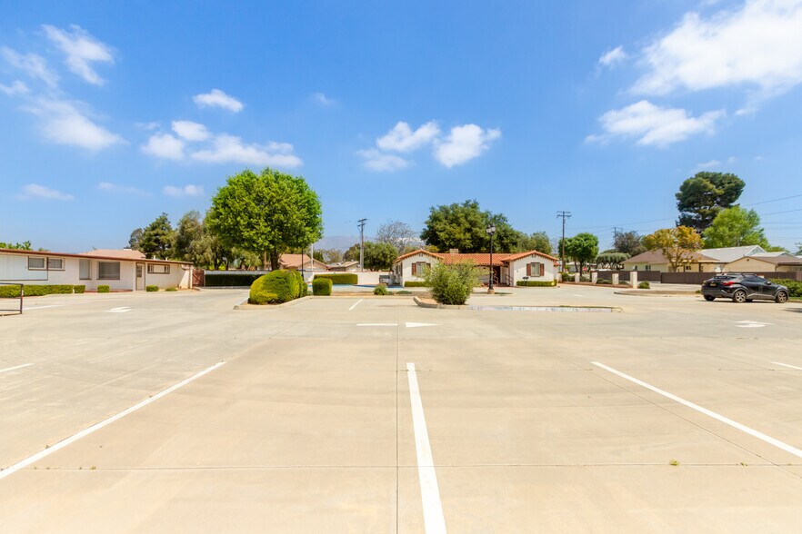 More Photos Of 635 Veile Ave, Beaumont Office For Lease