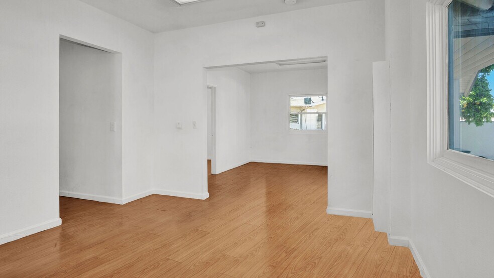 More Photos Of 6072 York Blvd, Los Angeles Storefront Retail Residential For Sale