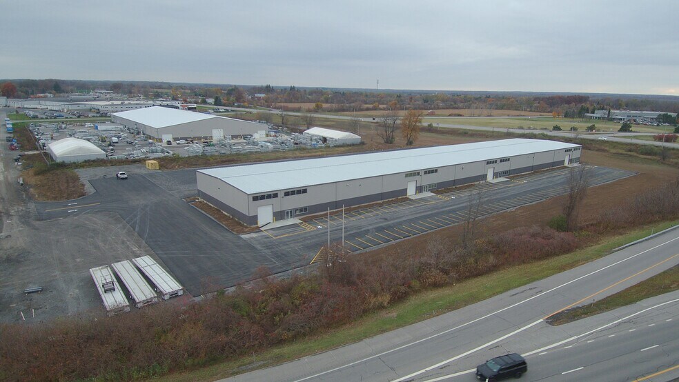 More Photos Of 7001 Appletree Ave, Bergen Warehouse For Lease