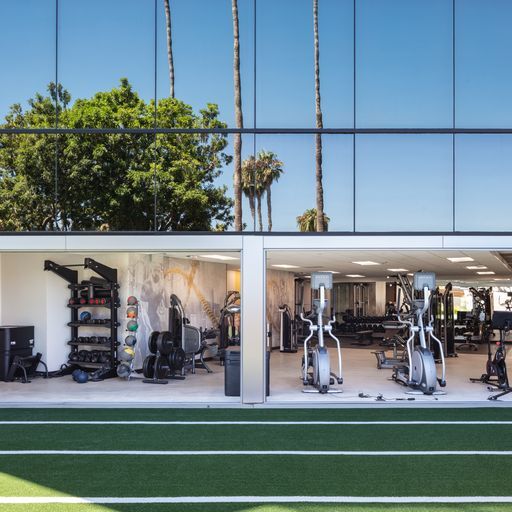 More Photos Of 10221 Wateridge Cir, San Diego Unknown For Lease