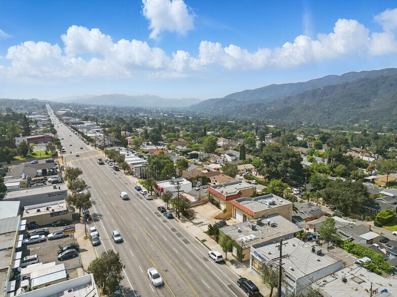 More Photos Of 3632 Foothill Blvd, La Crescenta Manufacturing For Sale